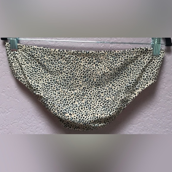 Xhilaration Leopard Print Bikini - Picture 6 of 11